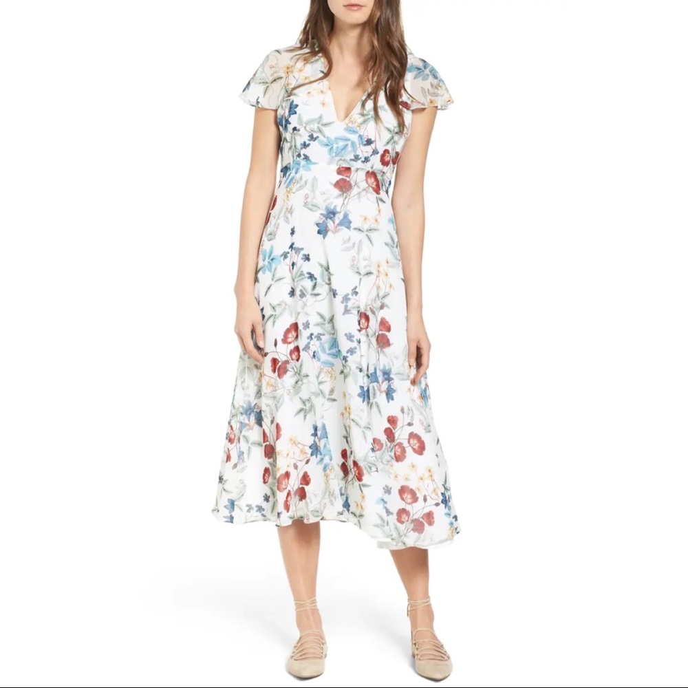 ✨ Beautiful Willow & Clay Floral Dress